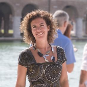 Dr. Cristina Zago