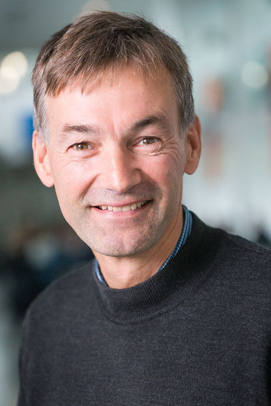 Dr. Henrik Sørensen, Associate Professor