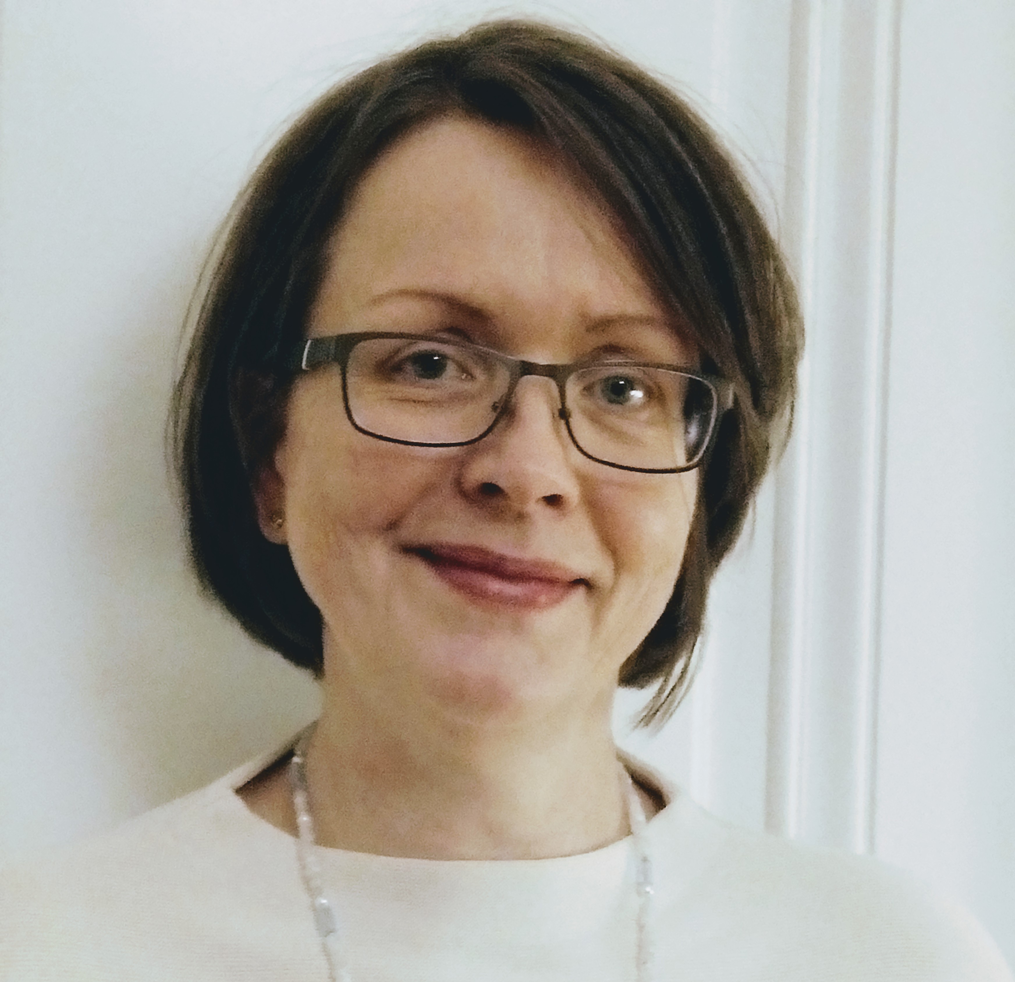 Prof. Angela Kallhoff